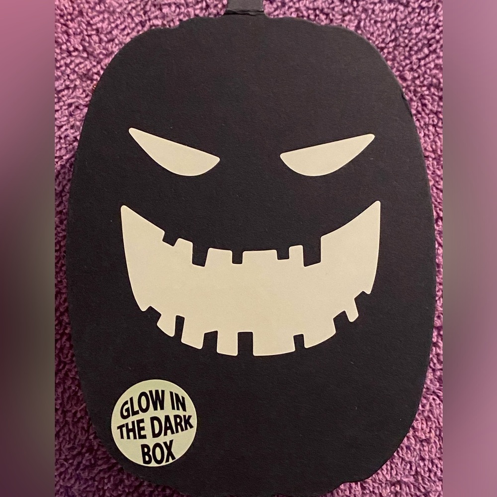 Bella Jack glow in the dark Frankenstein earrings - Picture 3 of 3